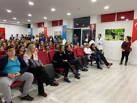 Şehit Göktan Özüpek Mesleki ve Teknik Anadolu Lisesinde temel afet bilinci eğitimi verilmiştir 