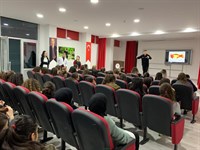 Şehit Göktan Özüpek Mesleki ve Teknik Anadolu Lisesinde temel afet bilinci eğitimi verilmiştir 